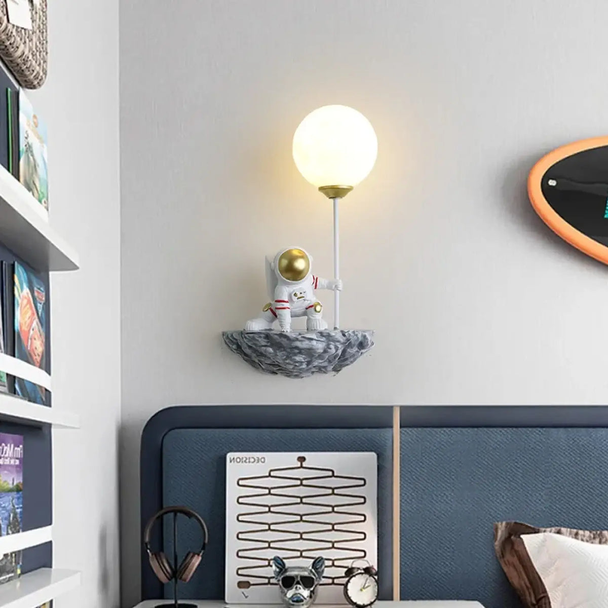Applique Astronaute FEUNERE : Lumière Spatiale & Design Moderne