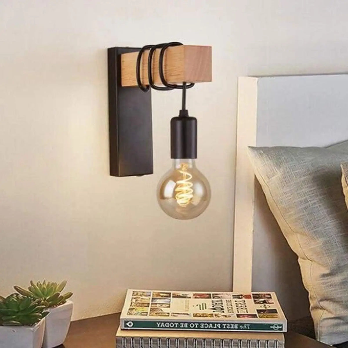 Applique Murale Bois & Noir Design