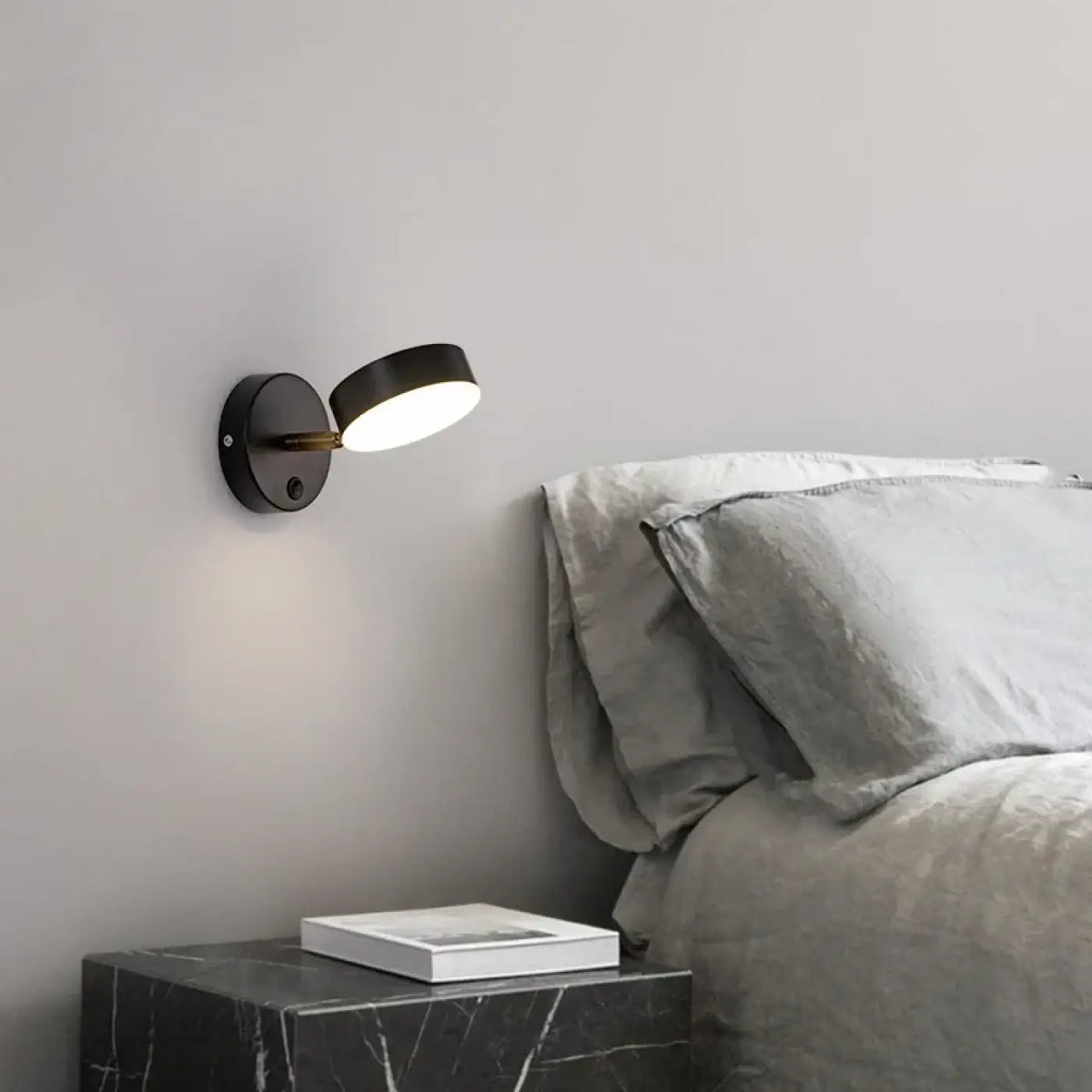 Applique Murale Cylindre Orientable Noir & Doré Design