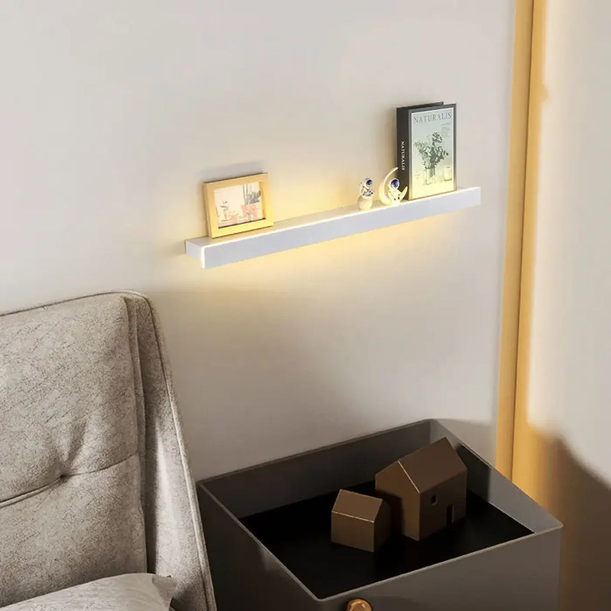 Applique Murale LED MUTA avec Étagère