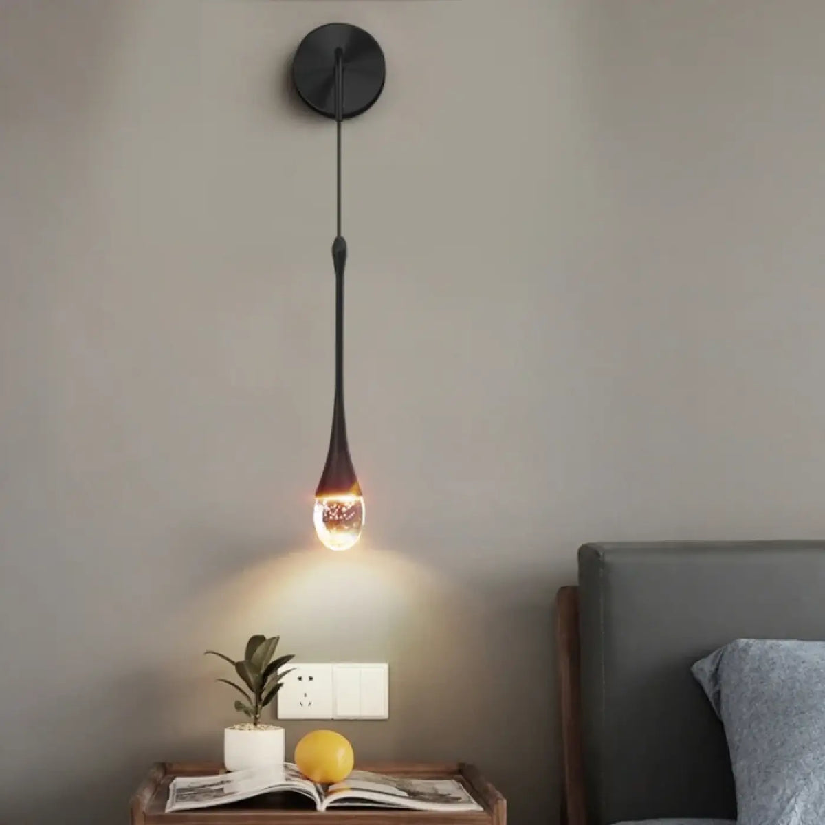 Applique Murale GOUT : Design Goutte d'Eau en Verre Doré ou Noir