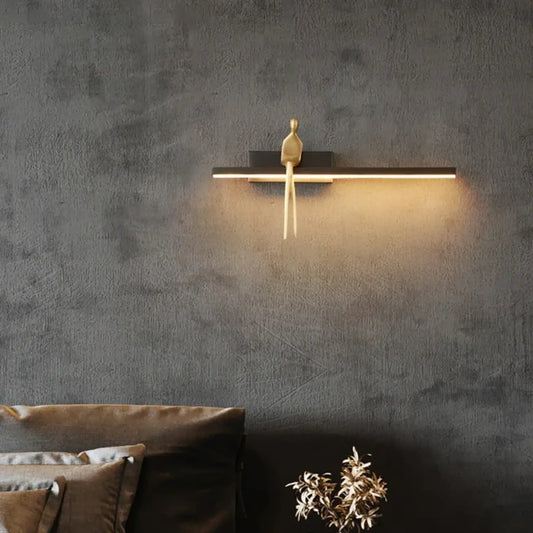 Applique Murale LED Bonhomme Doré Design Moderne