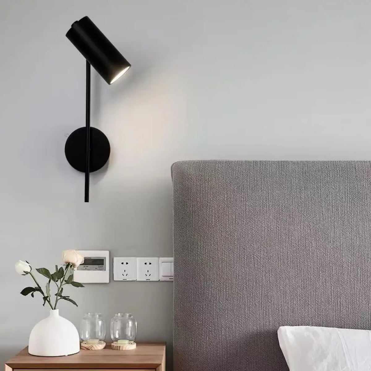 Applique Murale LED Pivotante PITON Laiton